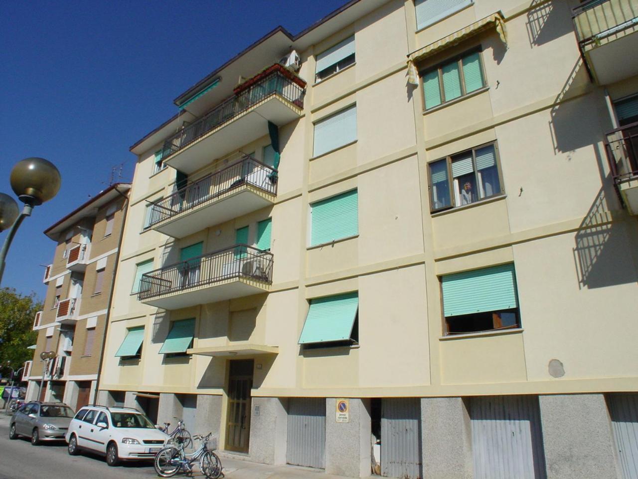 Agata Apartments Градо Екстериор снимка