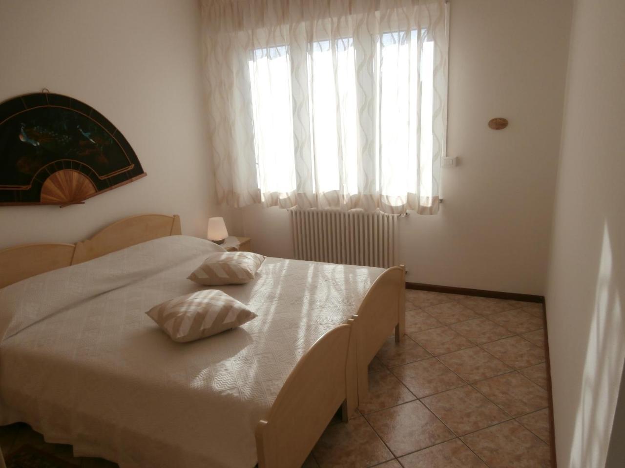 Agata Apartments Градо Екстериор снимка