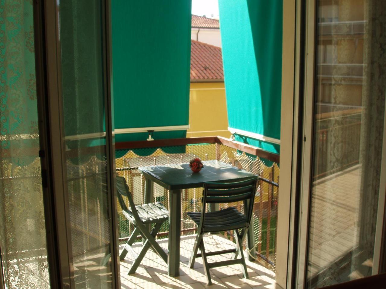 Agata Apartments Градо Екстериор снимка